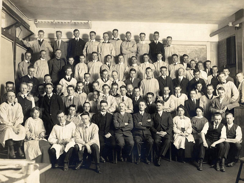 Taubman College Students 1914